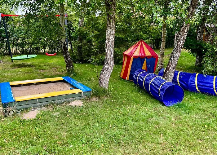 For Dom Dla 10 Osob Hébergement de vacances Białogóra