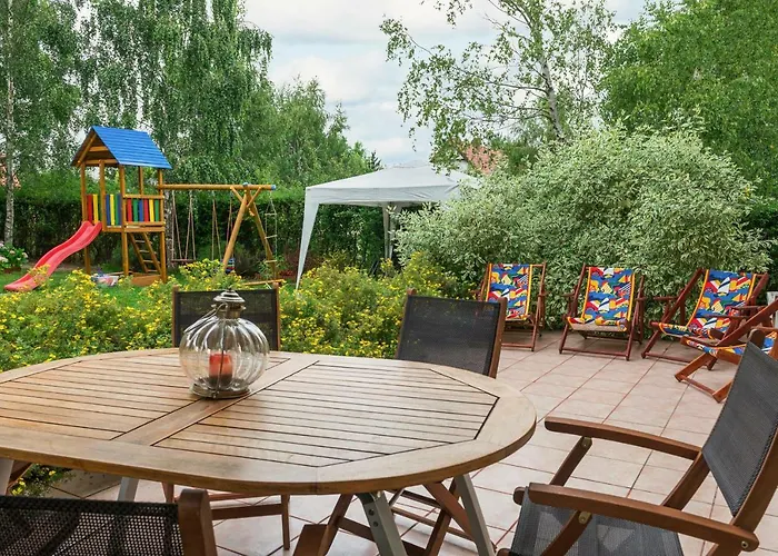 For Dom Dla 10 Osob Hébergement de vacances Białogóra